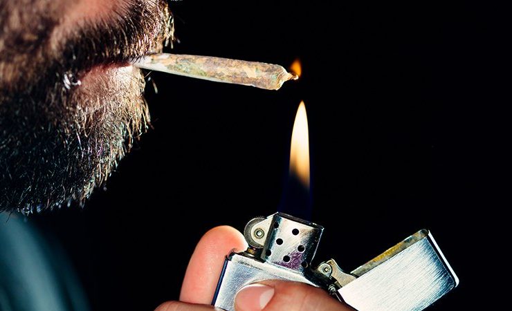 cannabis use signs